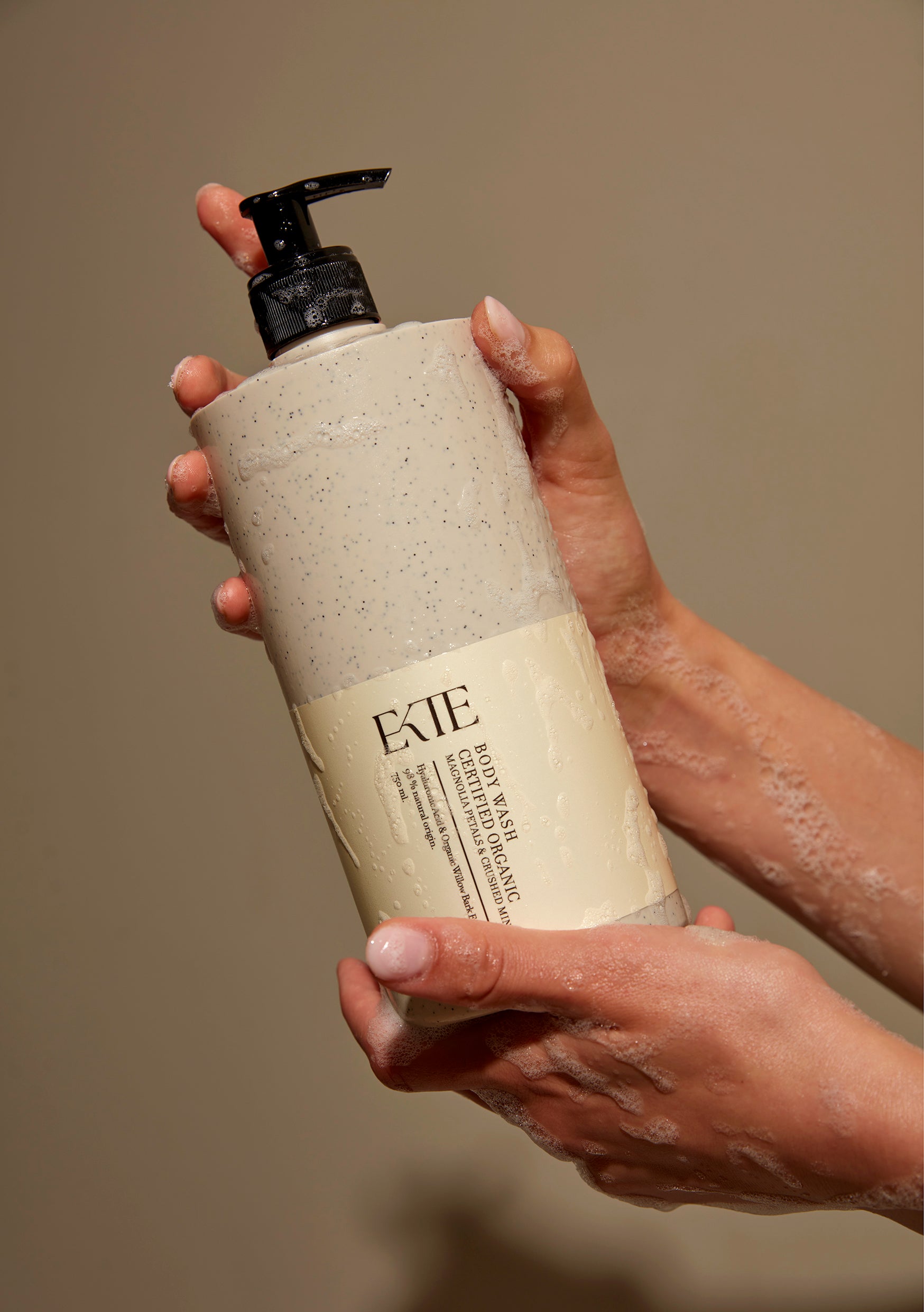 Body Wash Magnolia Petals & Crushed Mint 750 ml